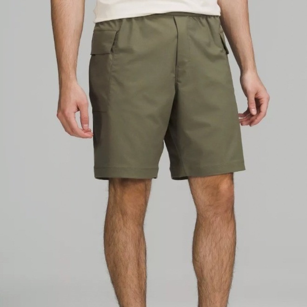 Lululemon Utilitarian Cargo Short Outdoors Granola Gorpcore Athleisure Utility